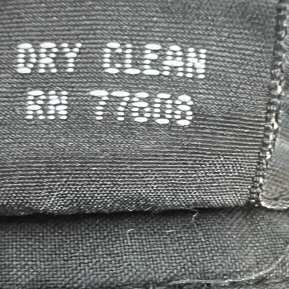 Vintage J Peterman Women Silk Dress Pants Size 16 Black Pleated Tapered Pockets - Picture 12 of 12